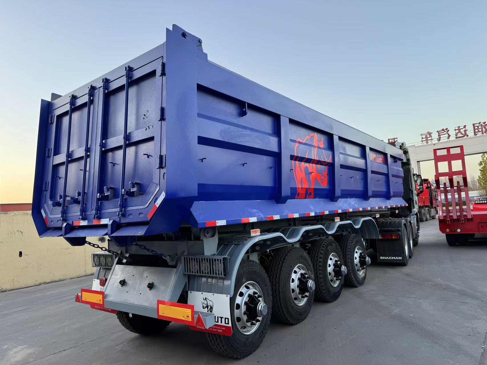 Dump semi trailer
