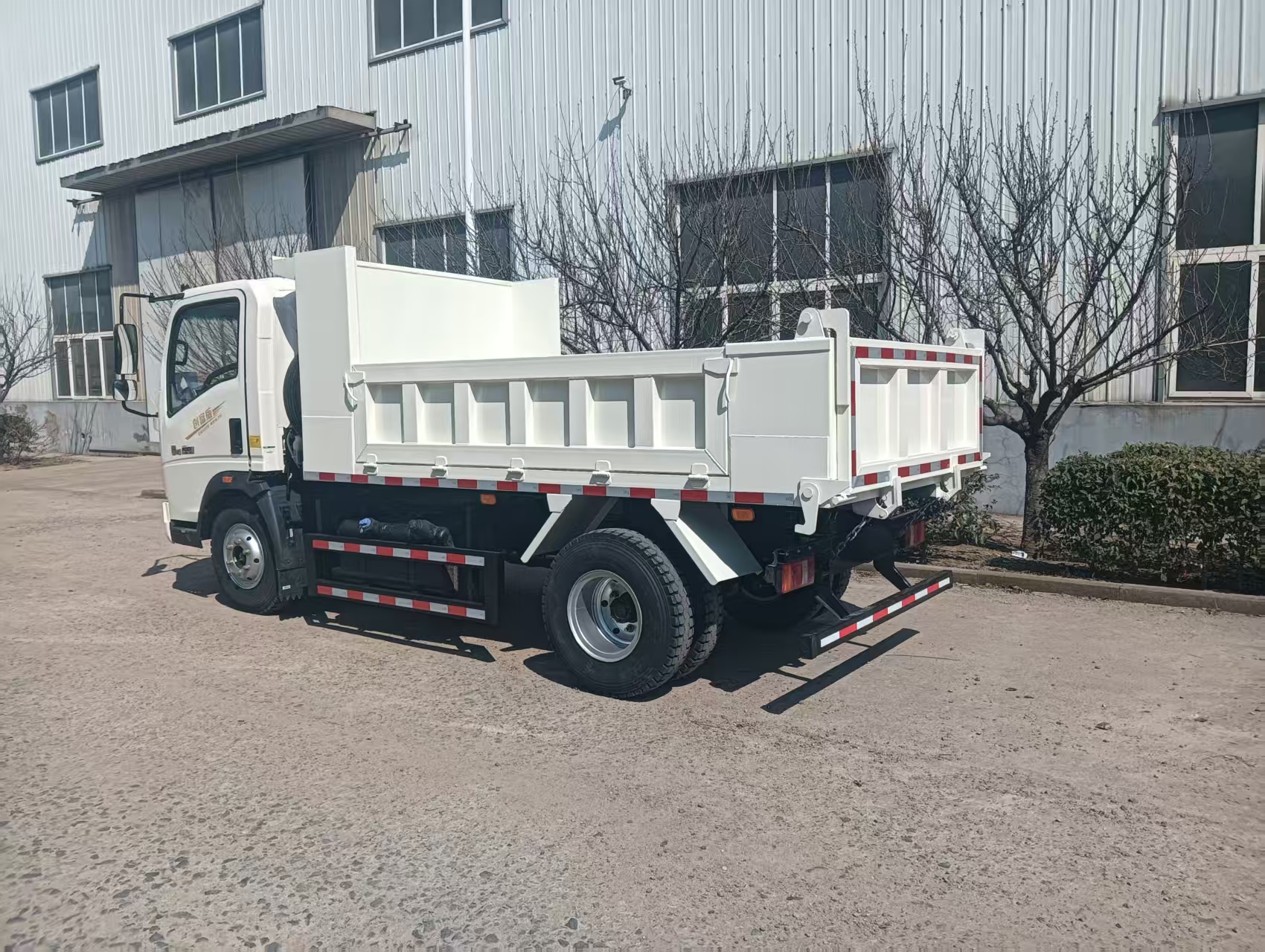 HOWO light duty truck