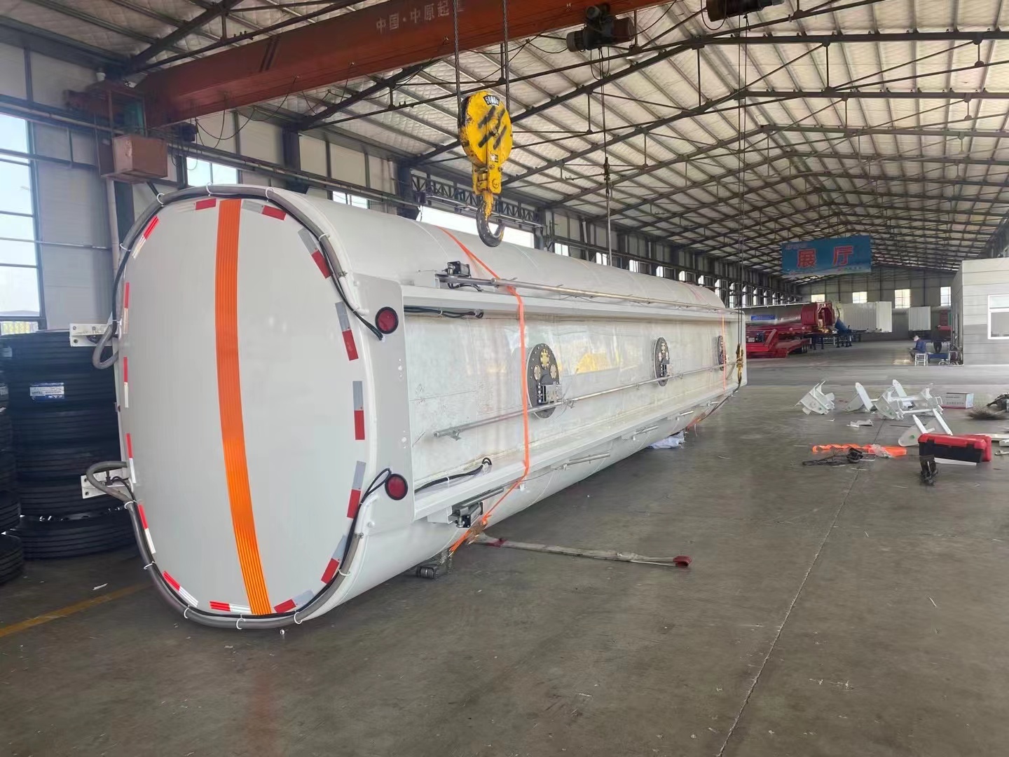 tank semi trailer