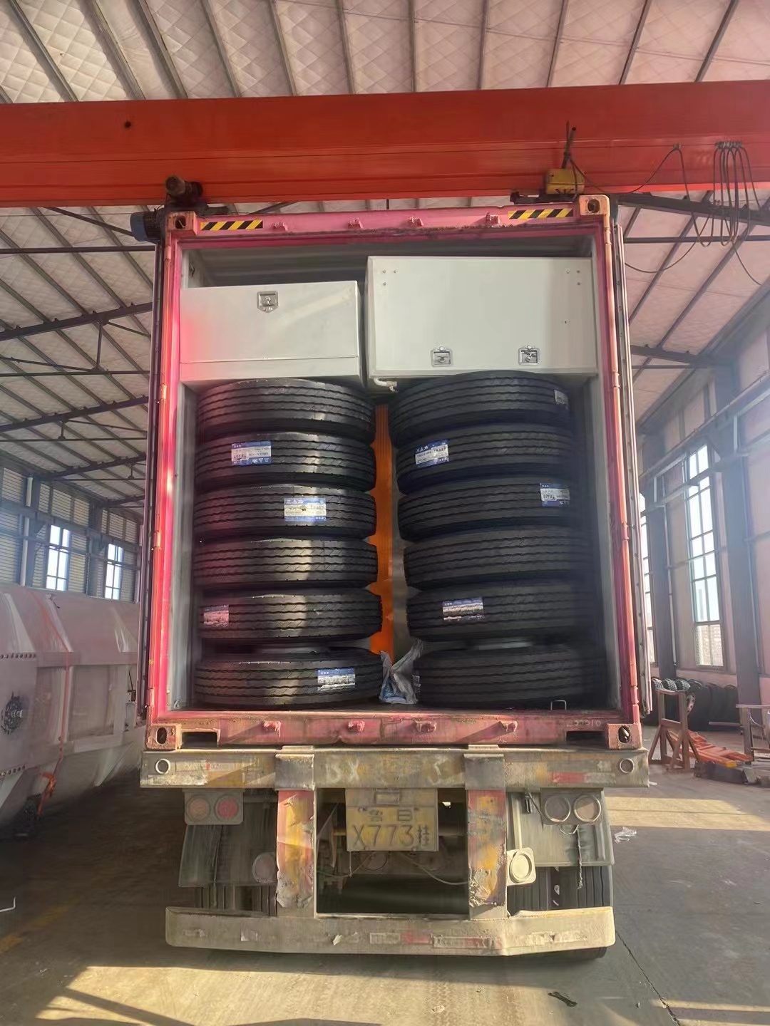 tank semi trailer
