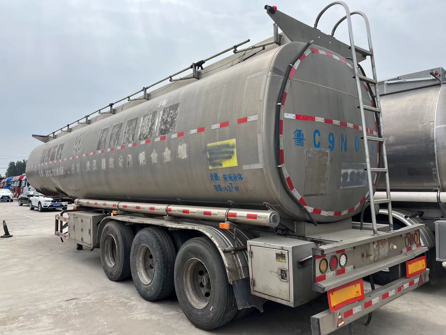 tank semi trailer