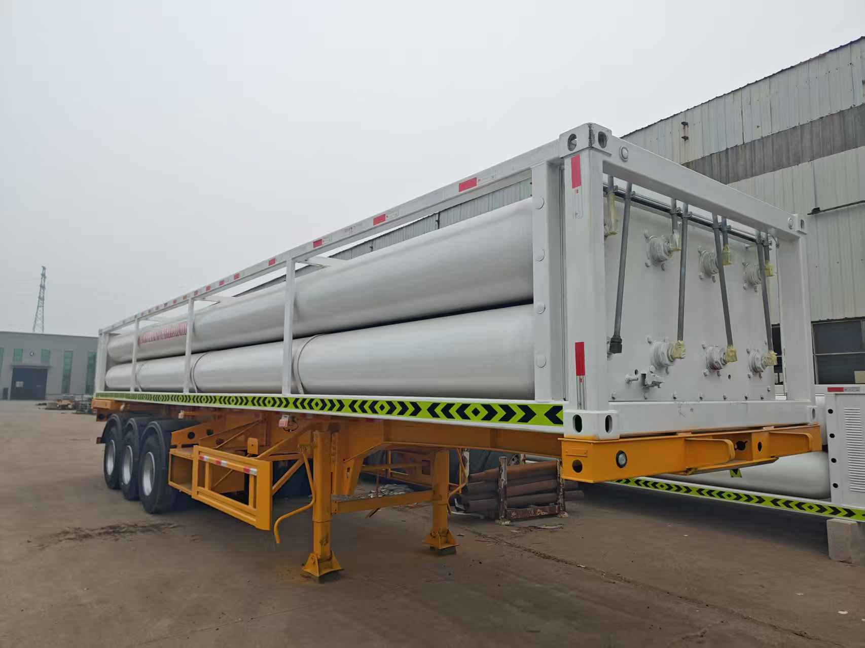 CNG tube trailer