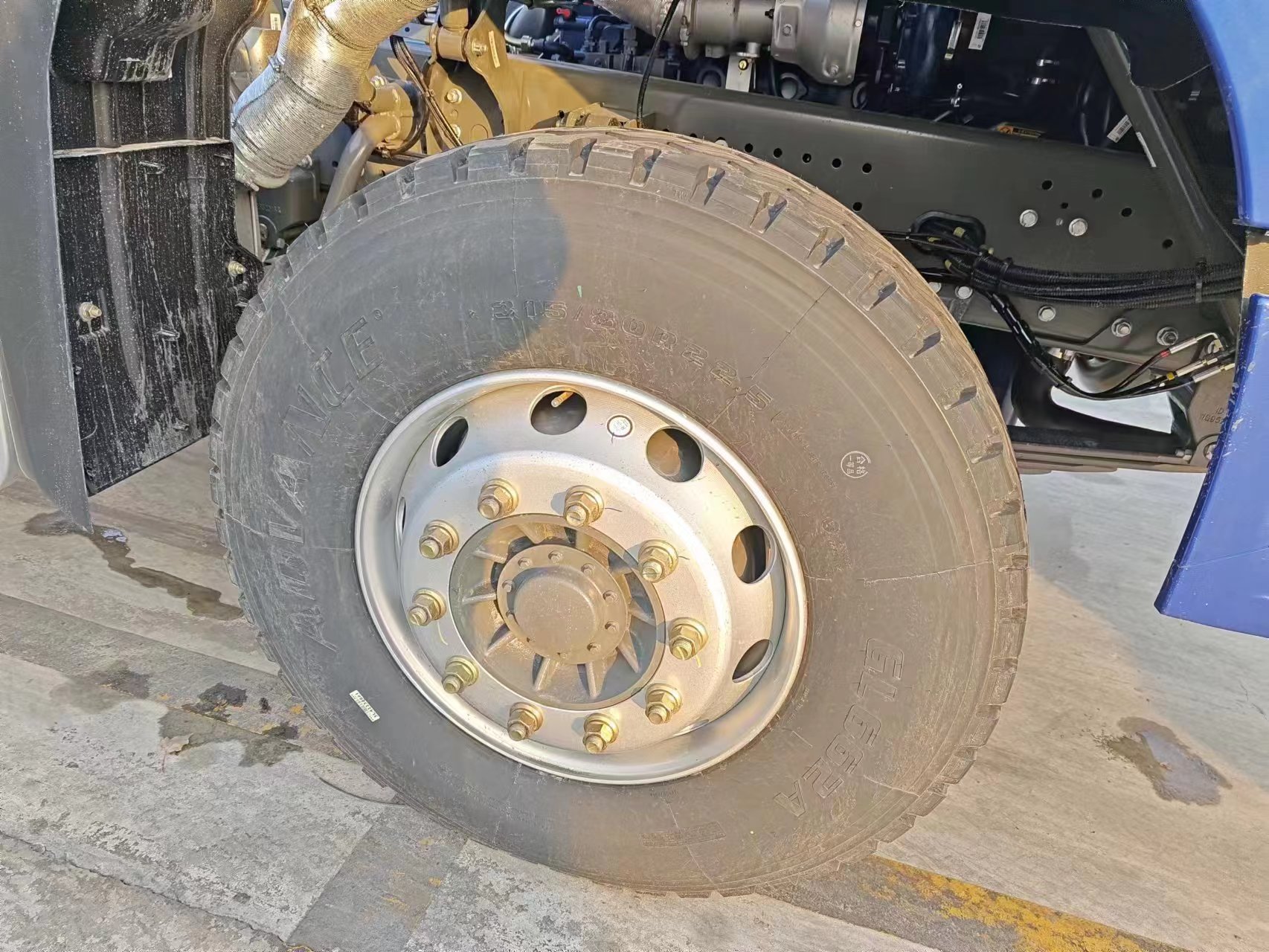 Sinotruk tractor truck