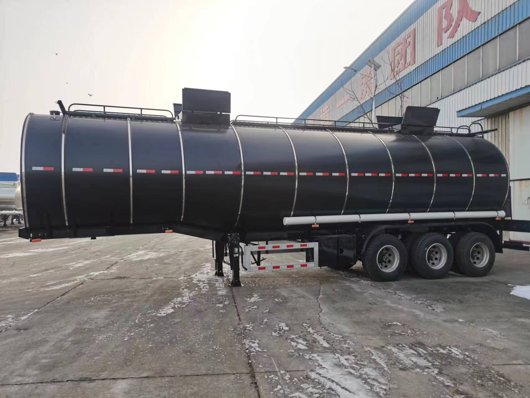 tank semi trailer