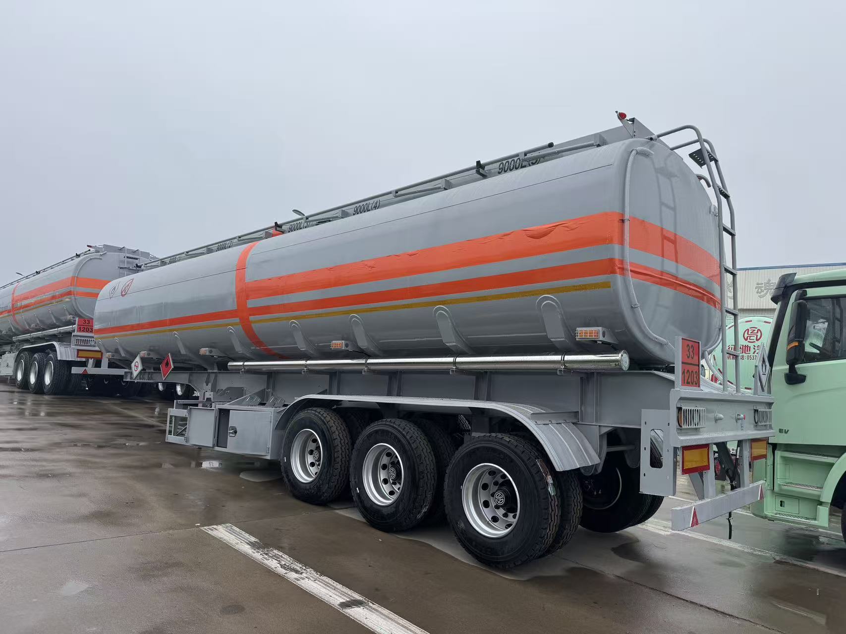 tank semi trailer