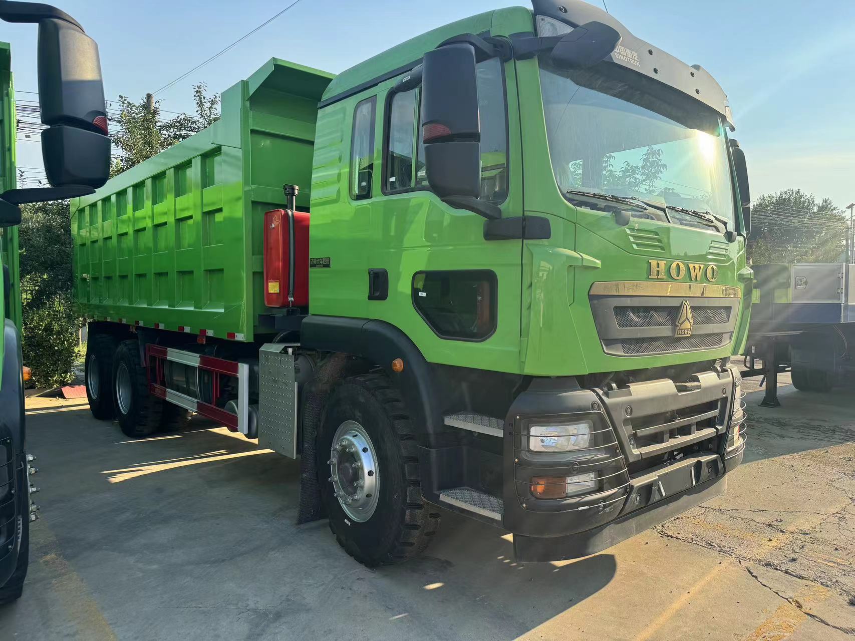 Sinotruk dump truck