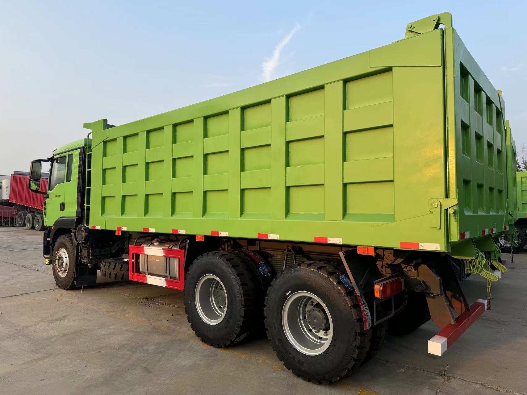 Sinotruk dump truck