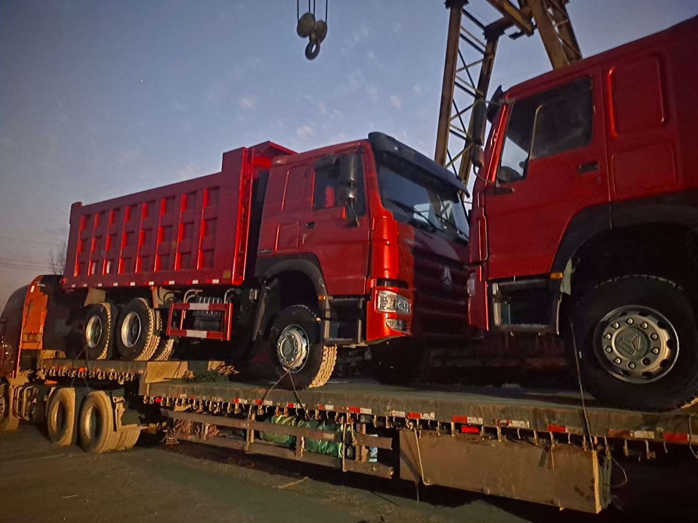 Sinotruk dump truck 