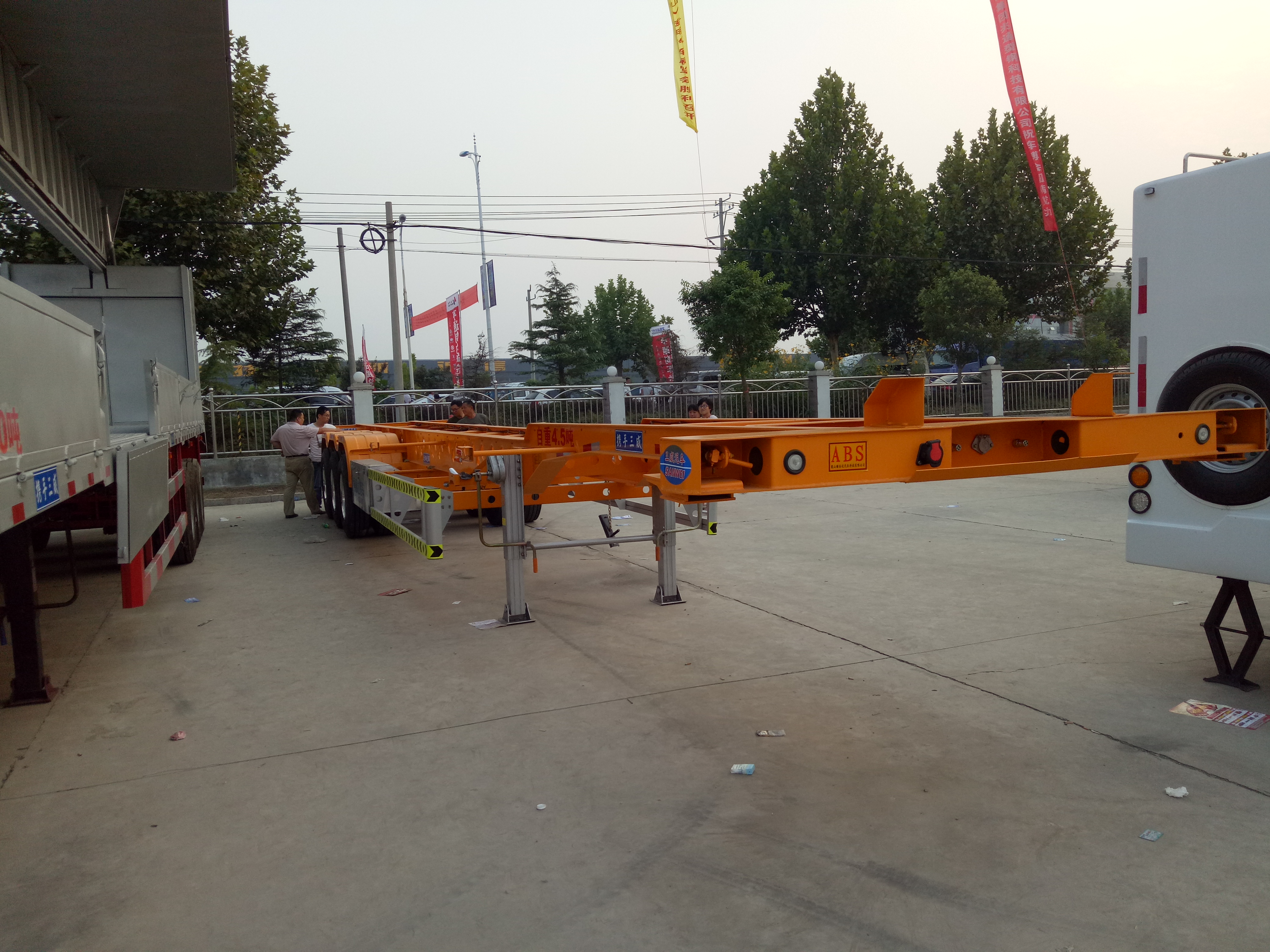container semi trailer