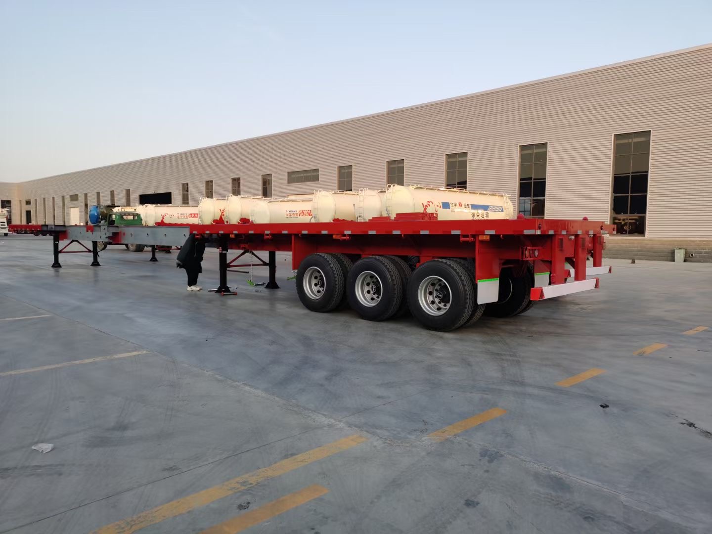 flatbed semi trailer