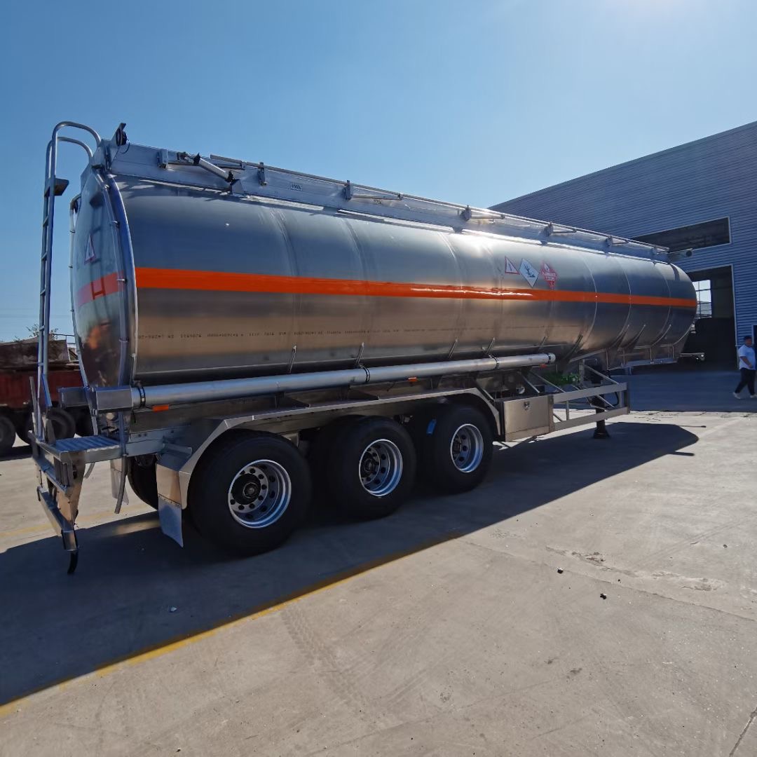 tank semi trailer