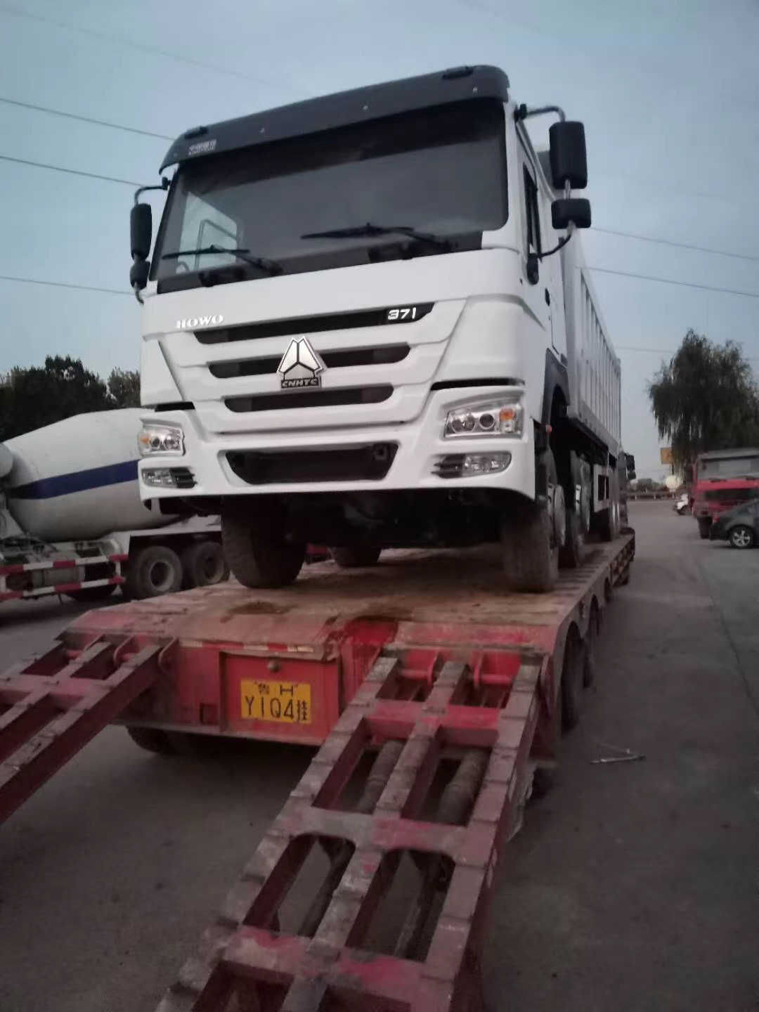 Sinotruk dump truck 