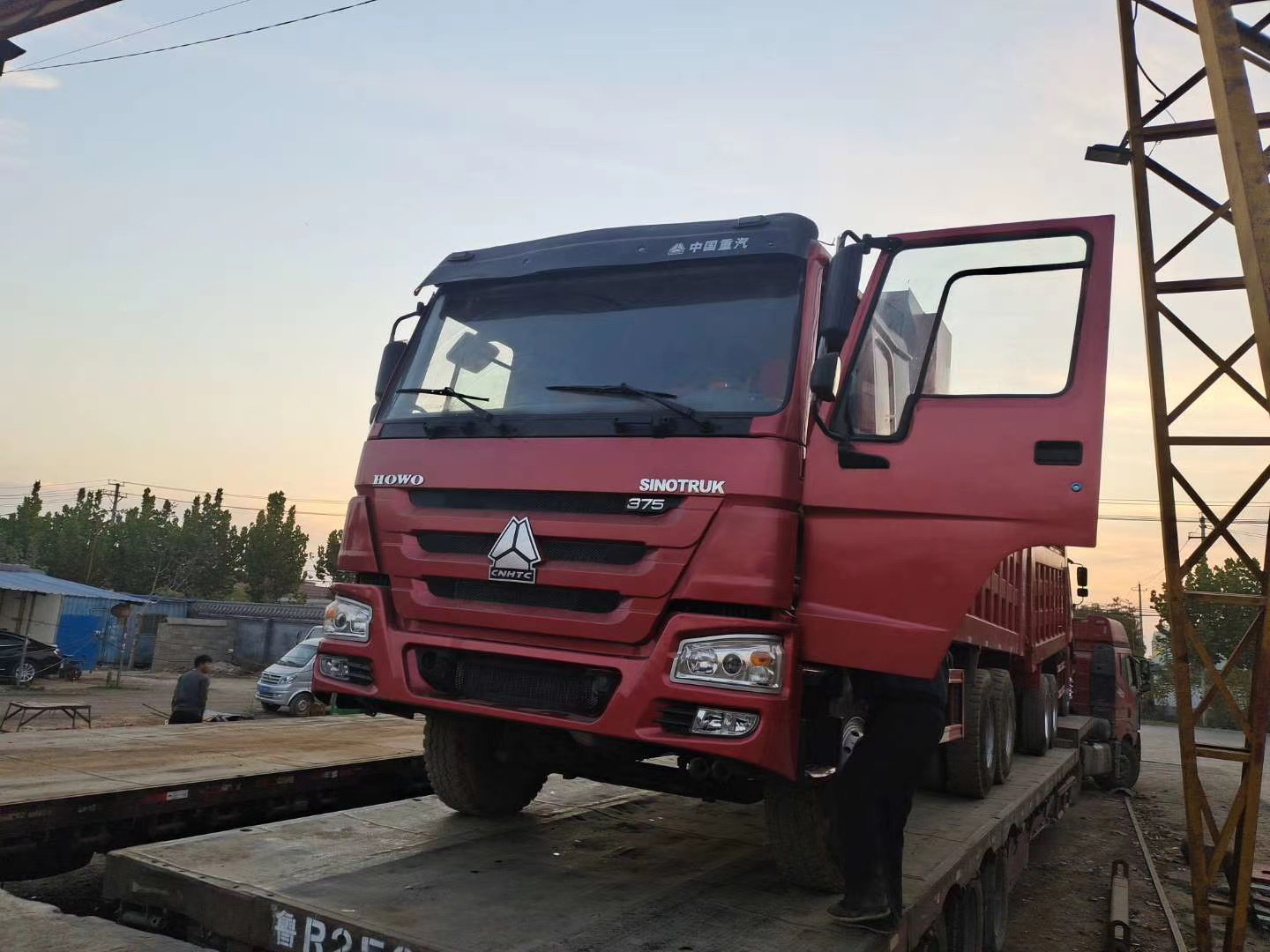 Sinotruk dump truck 