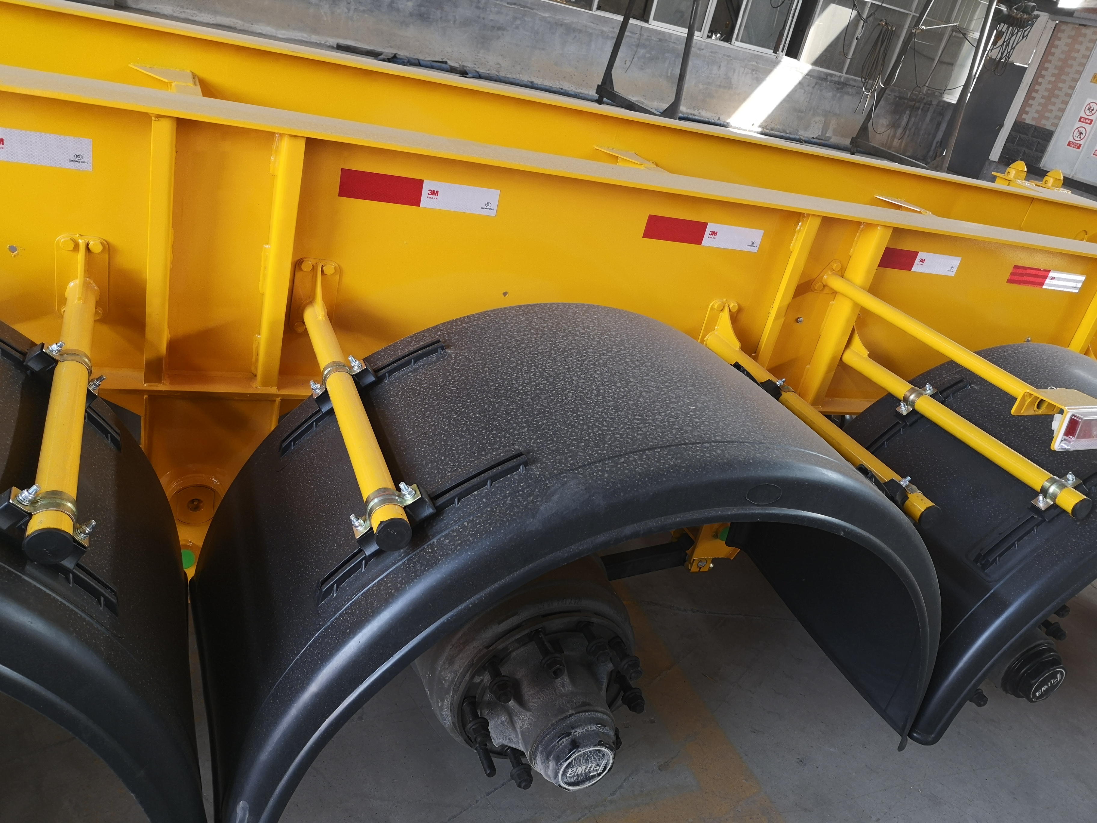 container semi trailer