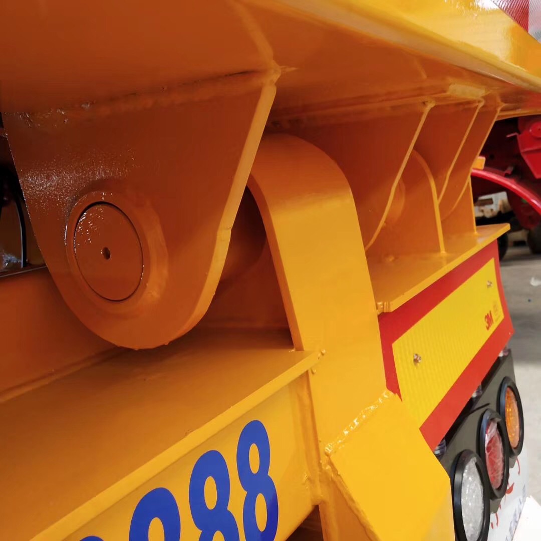 Dump semi trailer