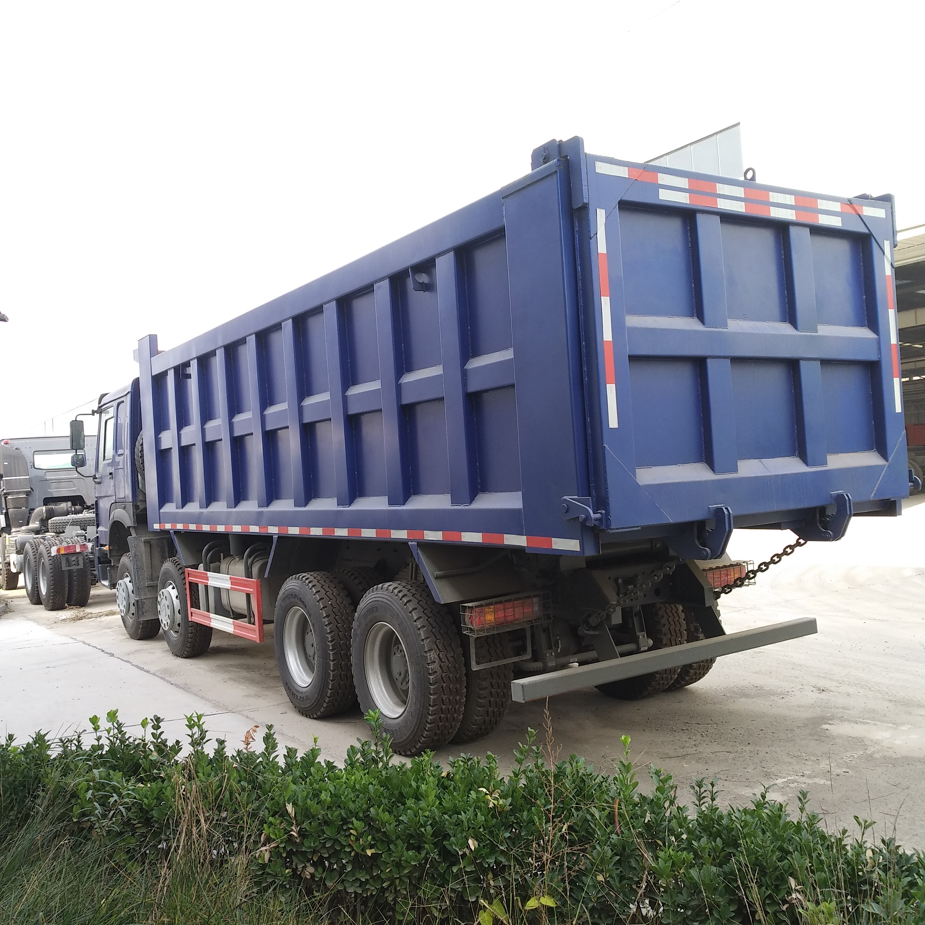 Sinotruk dump truck