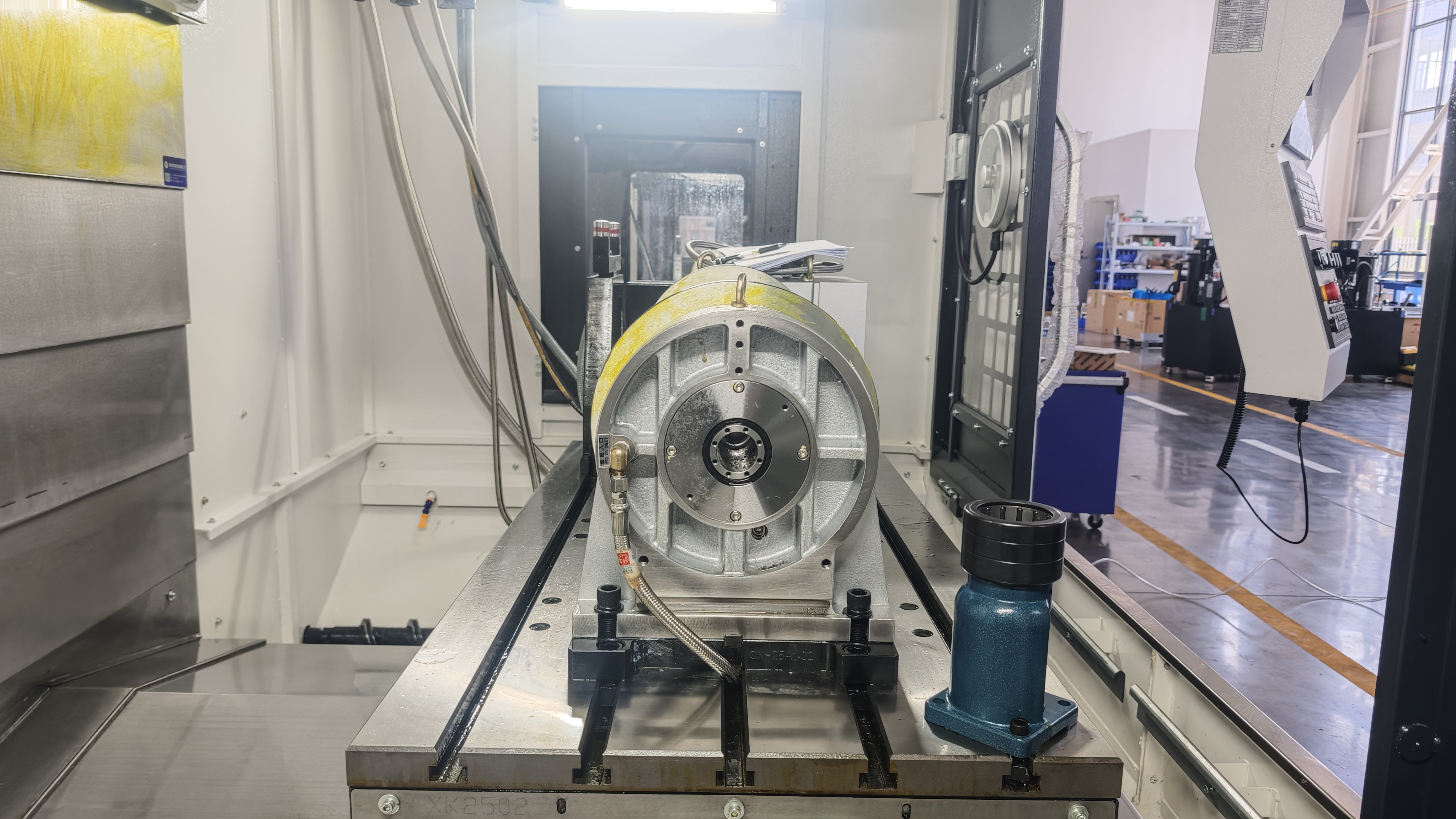 4-axis CNC rotary indexing table and precision spindle setup