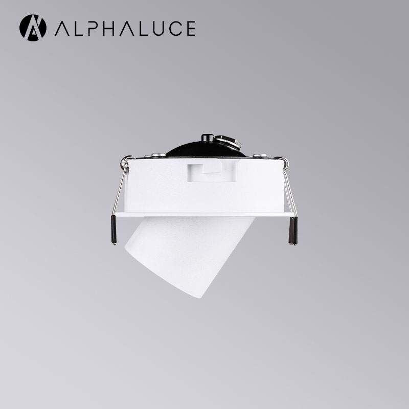 trim Spotlights