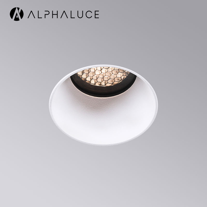 Bathroom recessed light