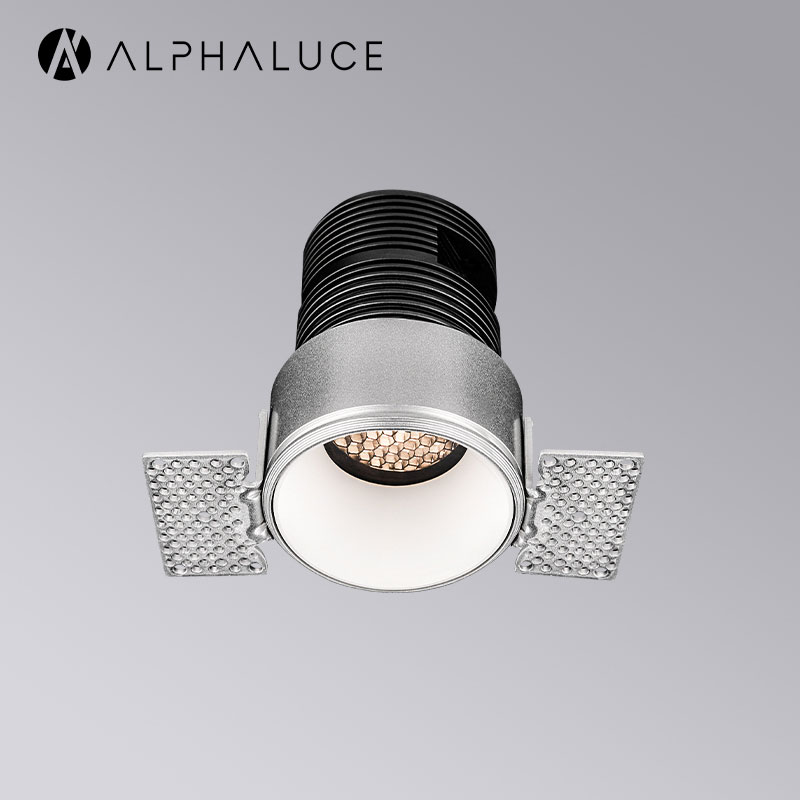 Bathroom recessed light