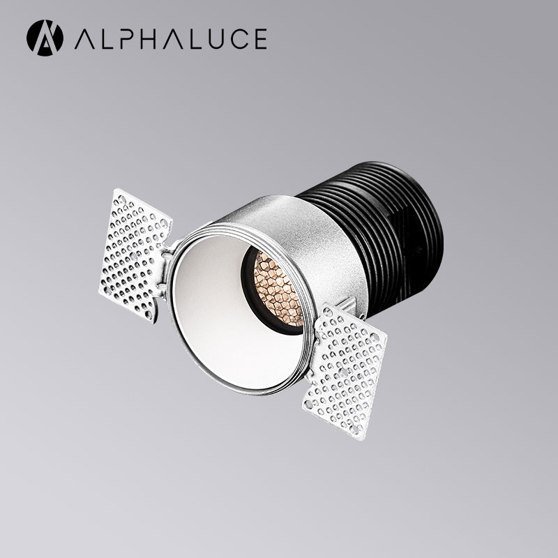 Bathroom recessed light