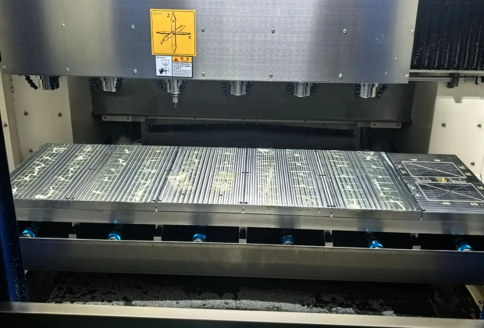 Injection mold design and tooling for a custom plastic housing project