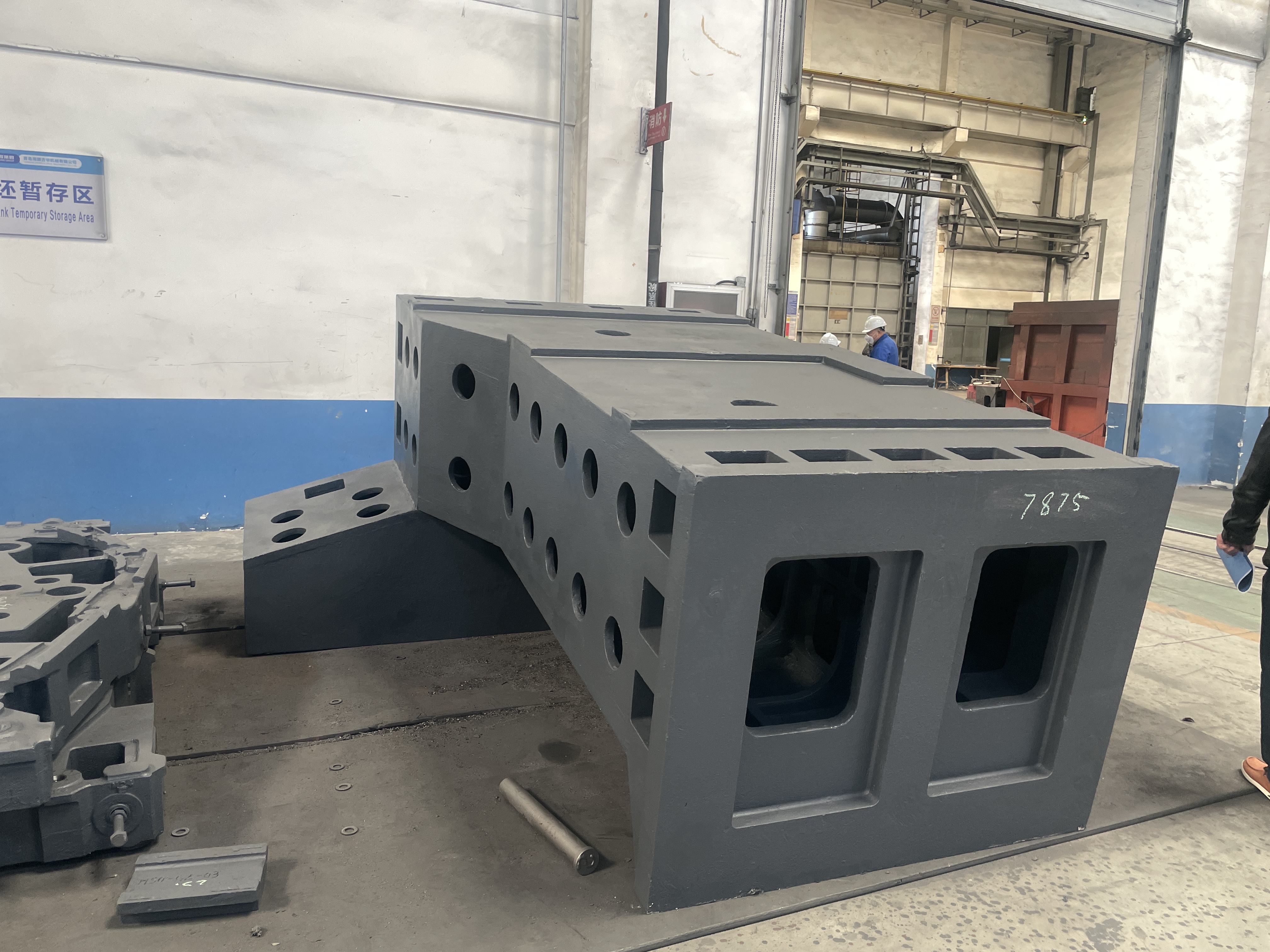 Sand cast machine tool column produced for a manufacturer client in Mexico