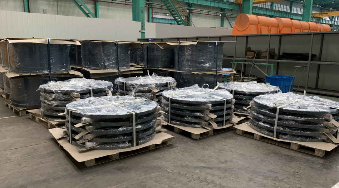 Top plates to couple with flywheel shell