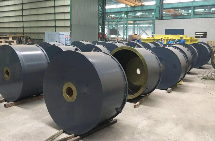 Flywheel shell waiting for packaging and delivery.
Welding, machining etc. have been finished