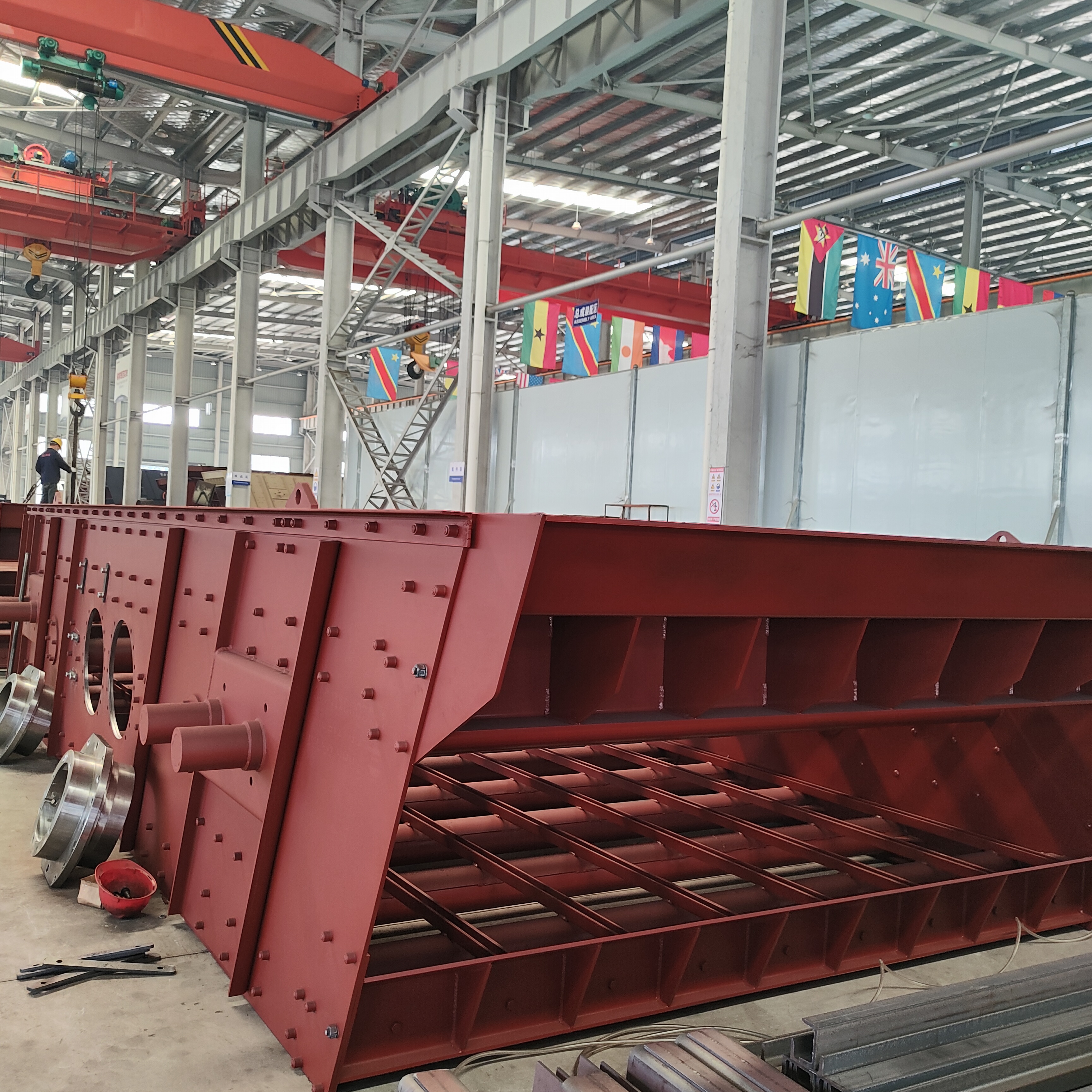 Custom-Vibrating-Screen-Fabrication