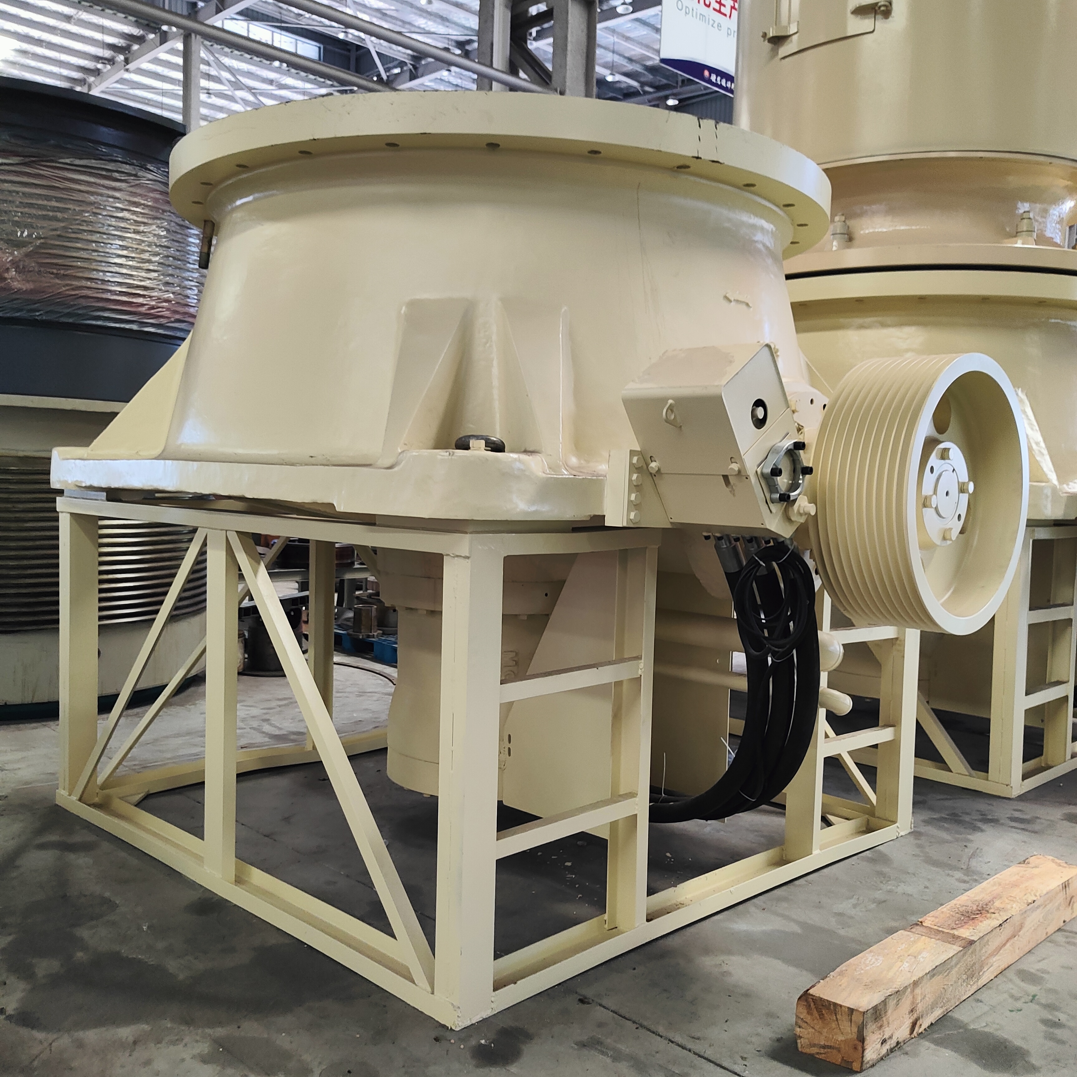 Single Cylinder Hydraulic Cone Crusher Side View