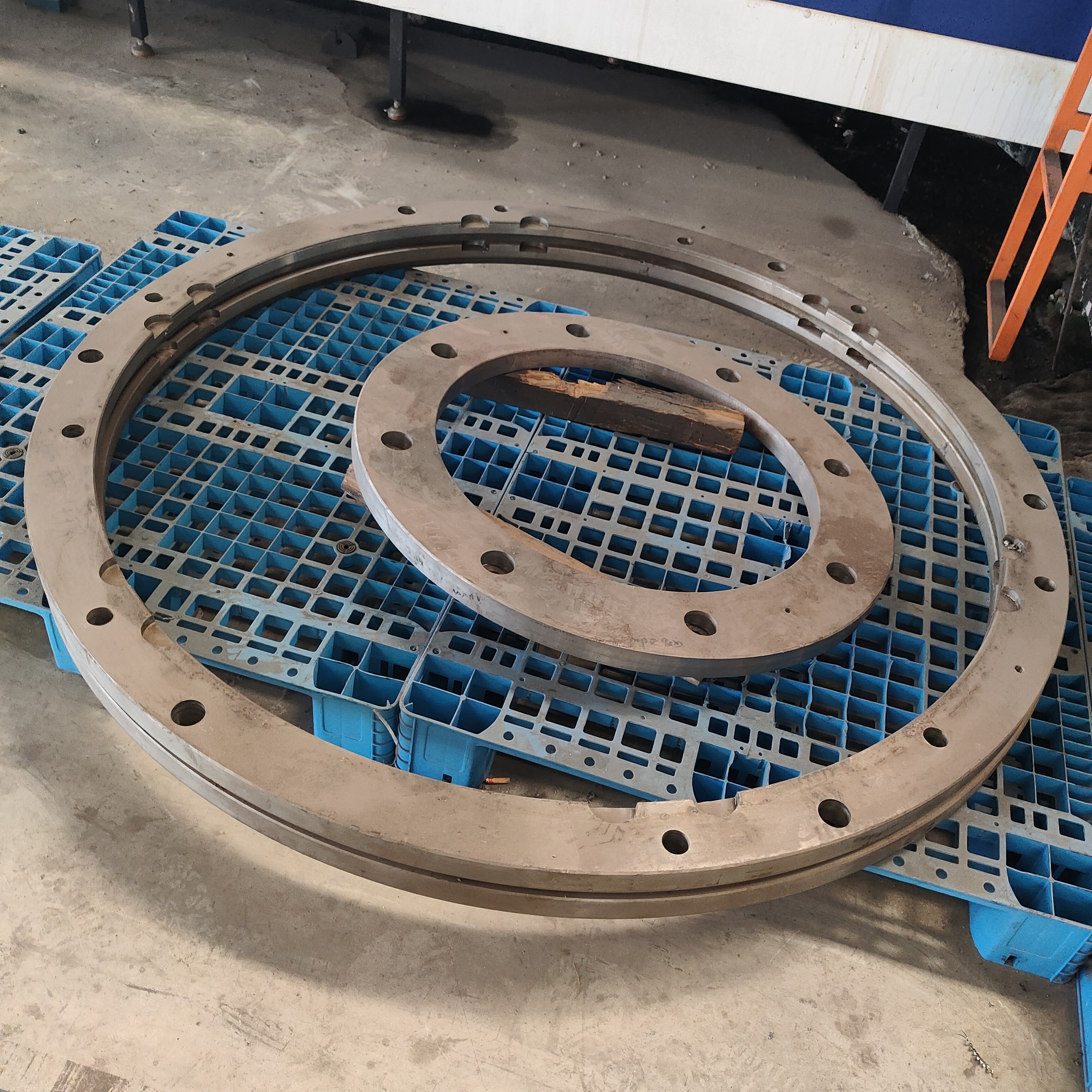 Large Diameter Flange Ring for Cone Crusher