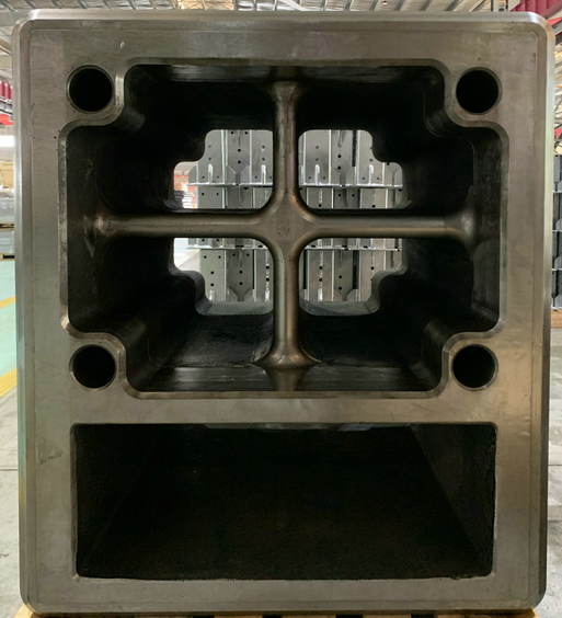 Steel casting product