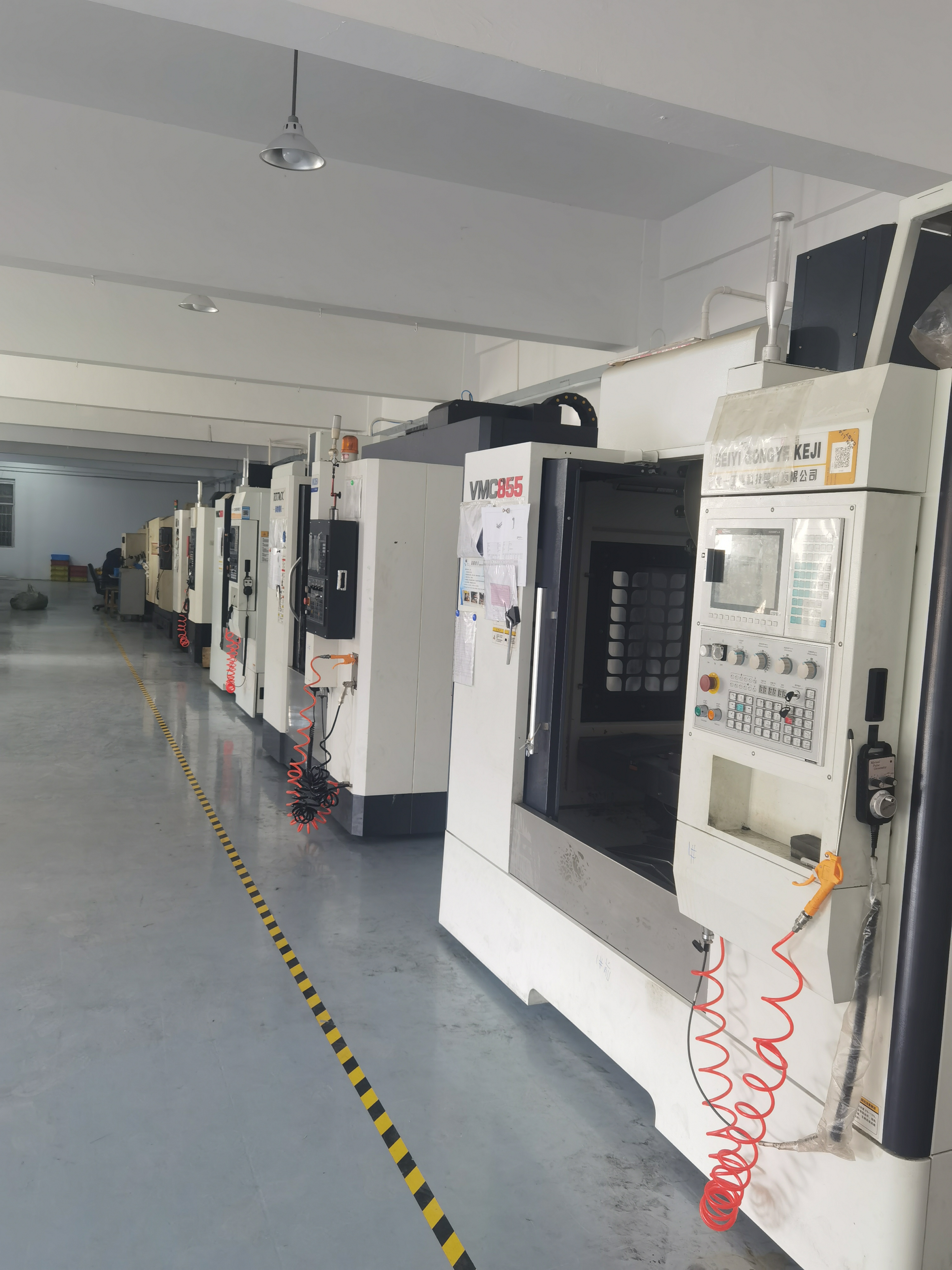 CNC vertical machining center line CNC vertical machining center line for precision finished cast parts