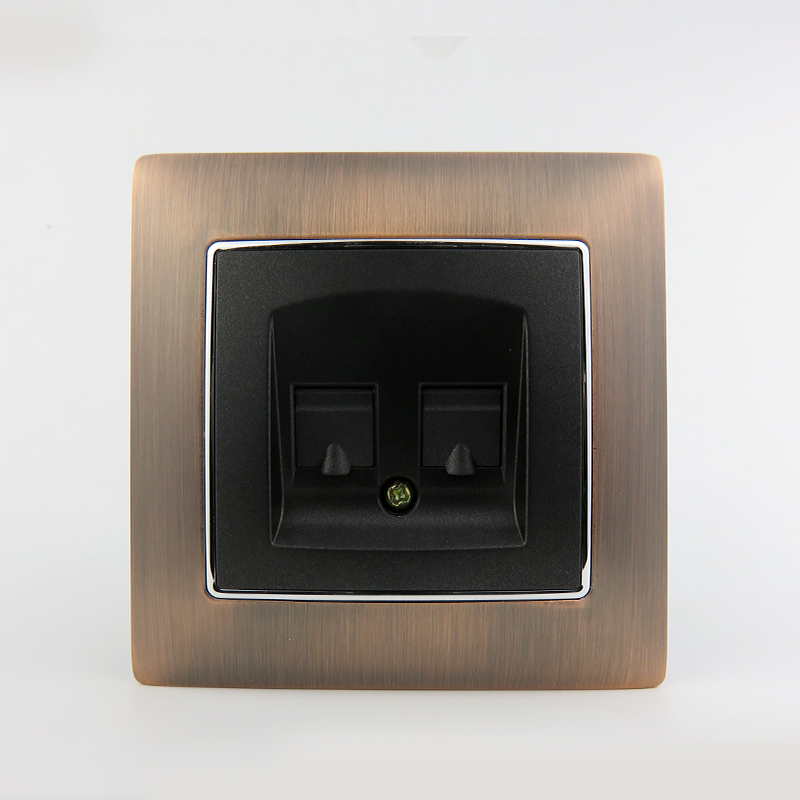 Double Data socket