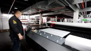 lgp uv cutting