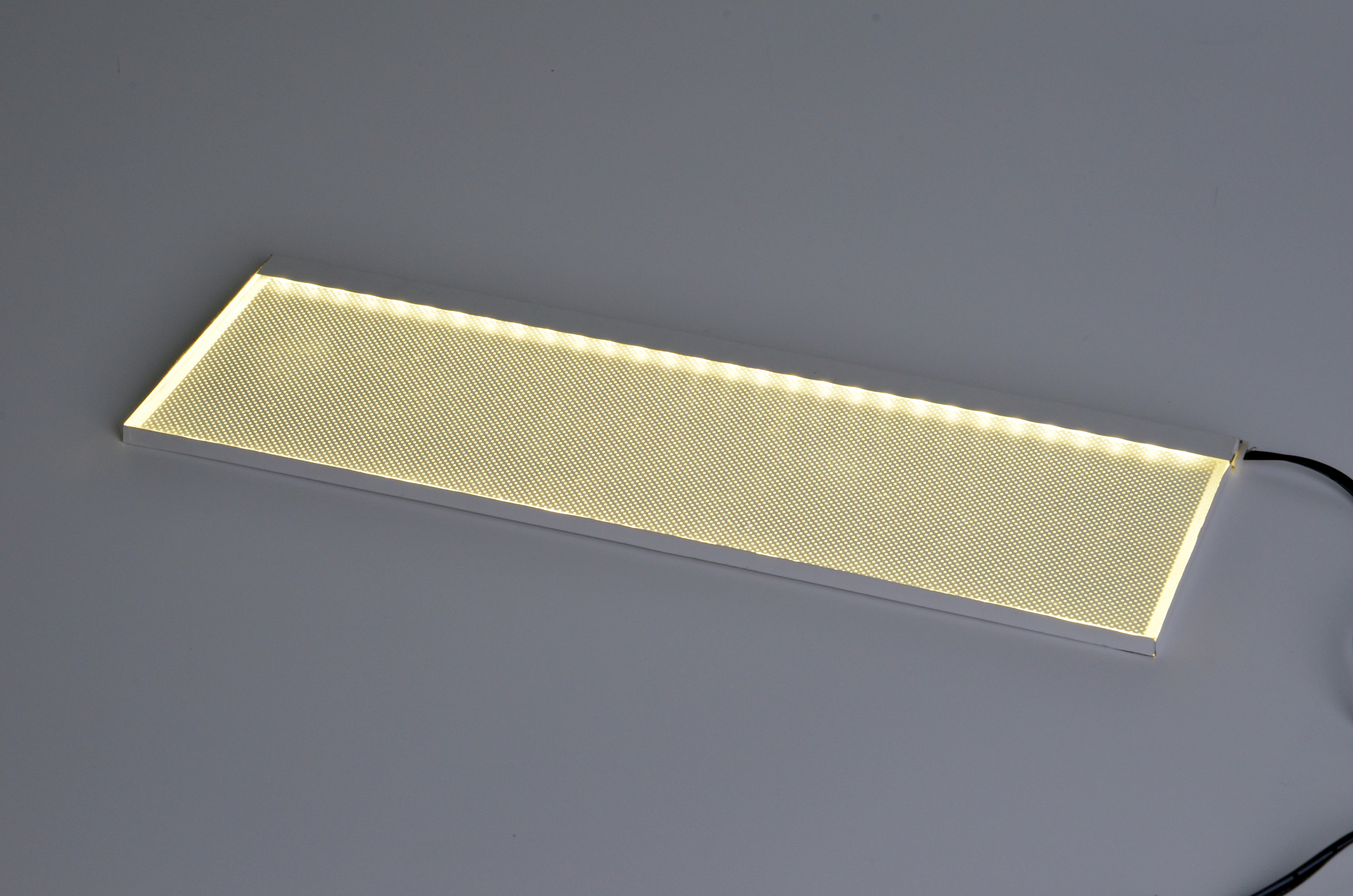 lgp warm light<p class=