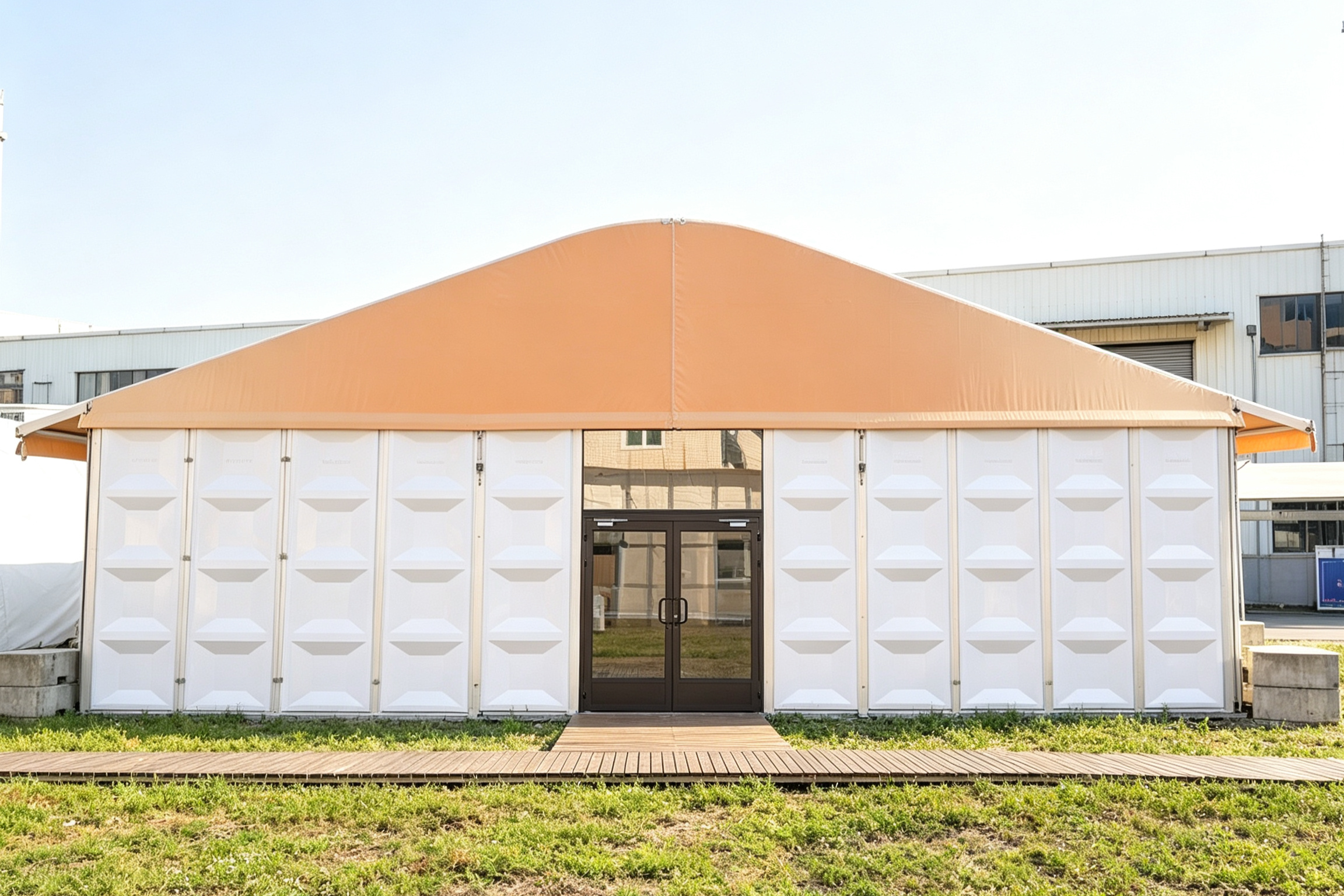 Curved Tent<p class=