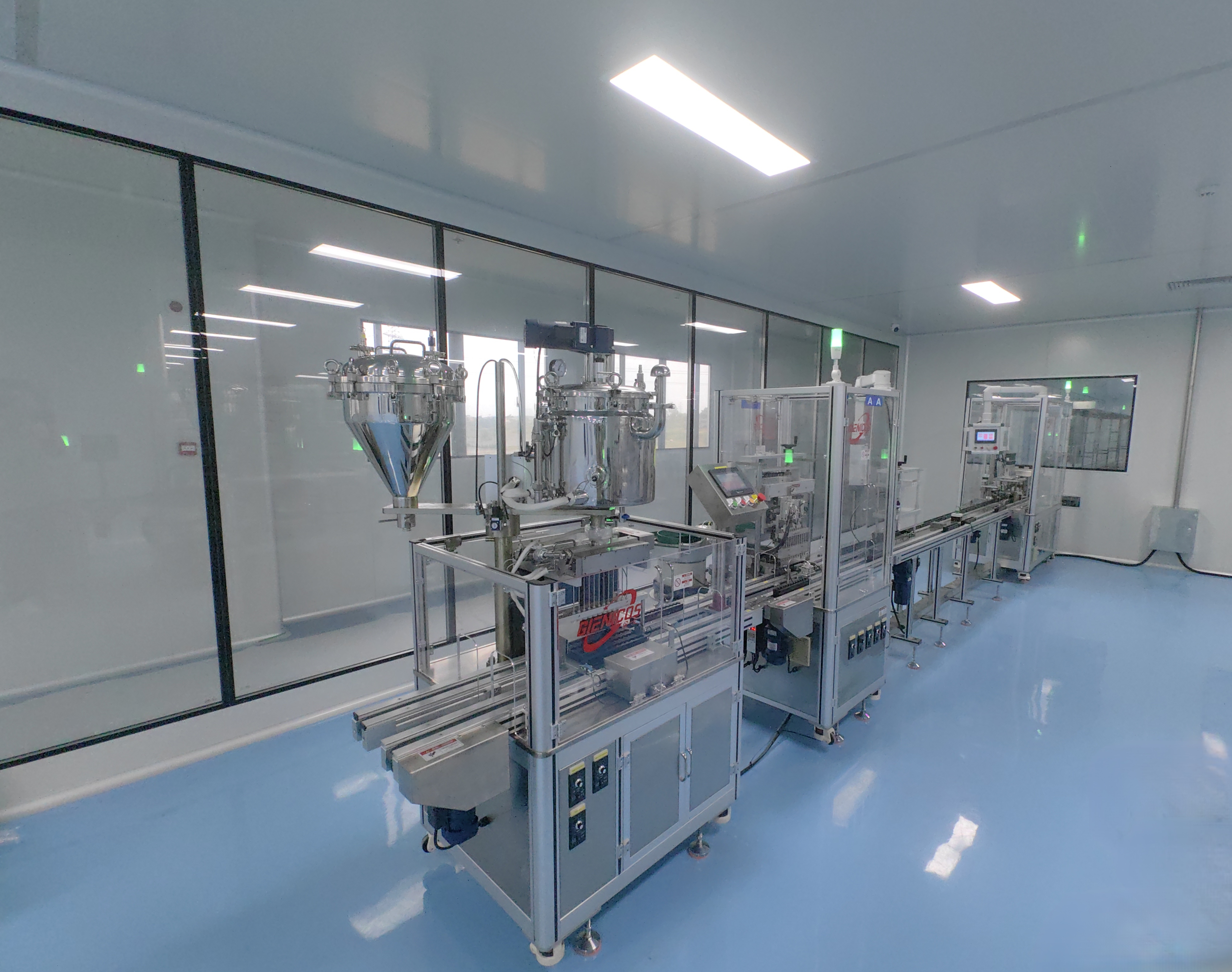 AUTOMATIC LIPGLOSS FILLING LINE ON SITE