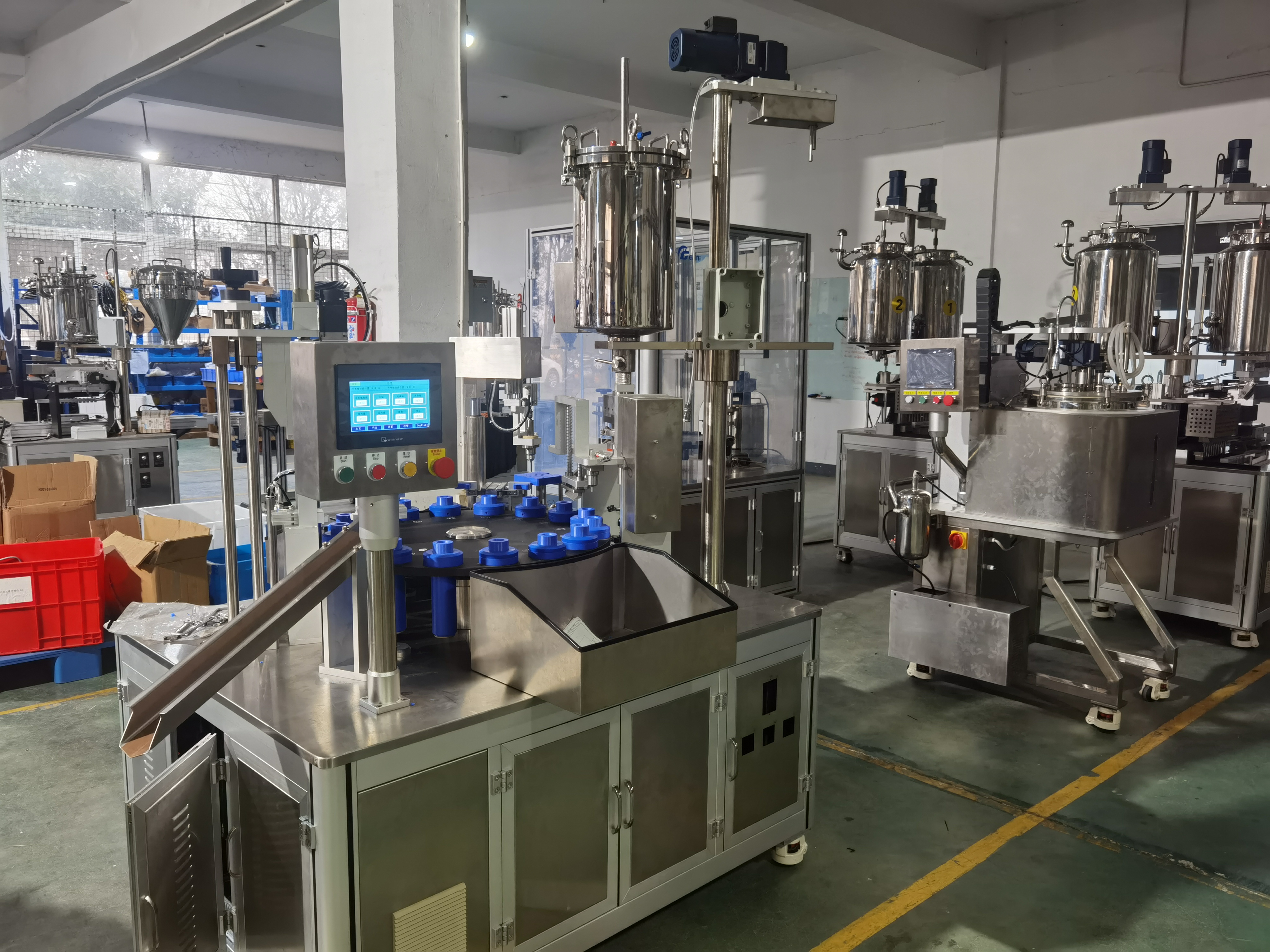 GIENICOS ROTARY FILLING MACHINE IN FACTORY SITE