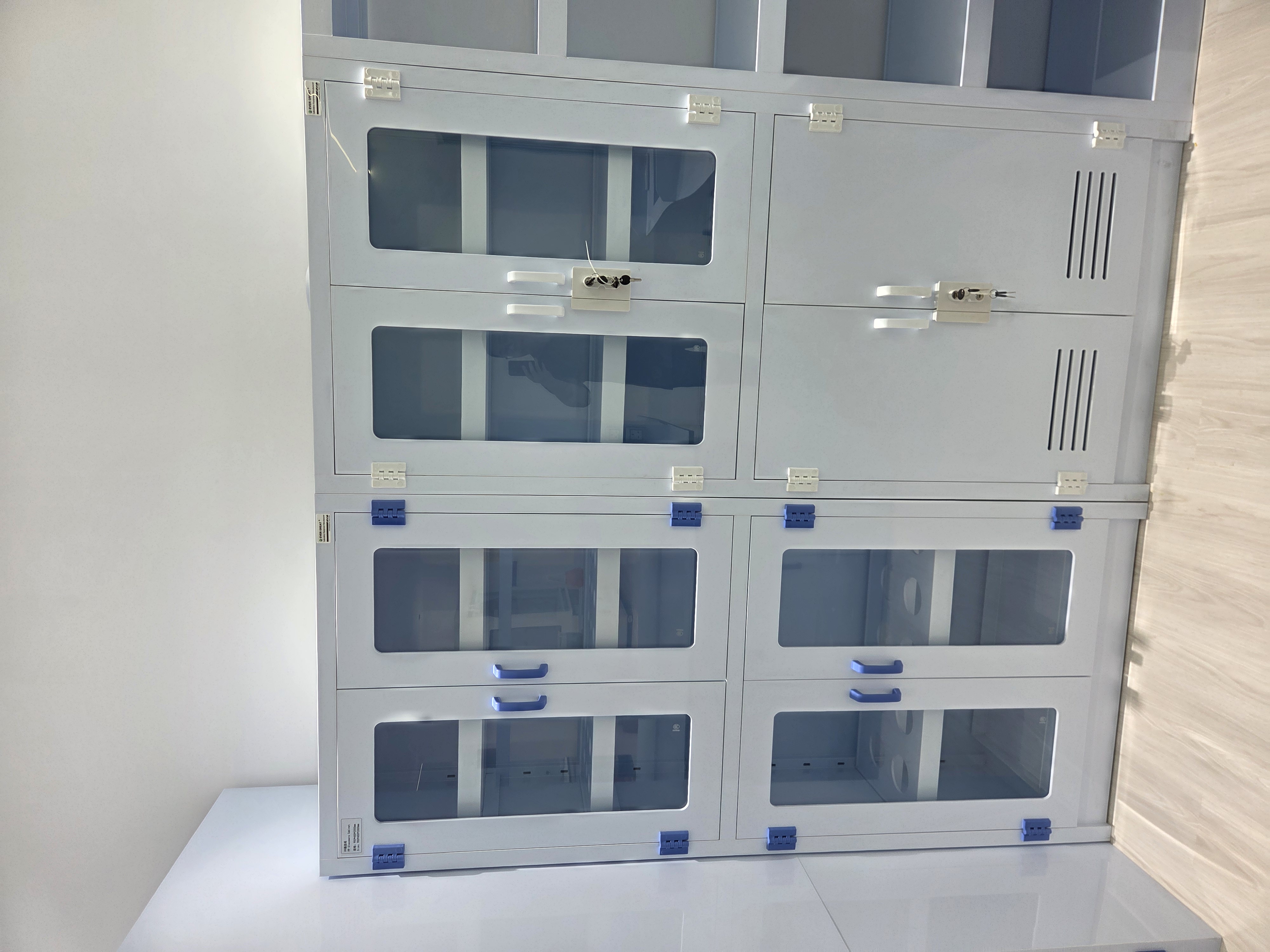 evergreat-white-laboratory-storage-cabinet
