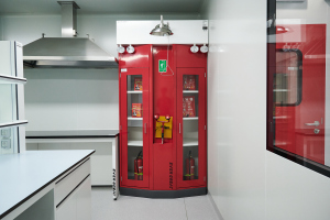 evergreat-showroom-red-safety-cabinet-and-fume-hood