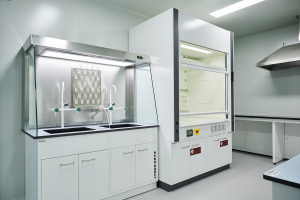 evergreat-showroom-fume-hood-close-view