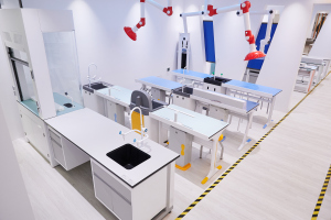 evergreat-showroom-clean-laboratory-workbench-layout