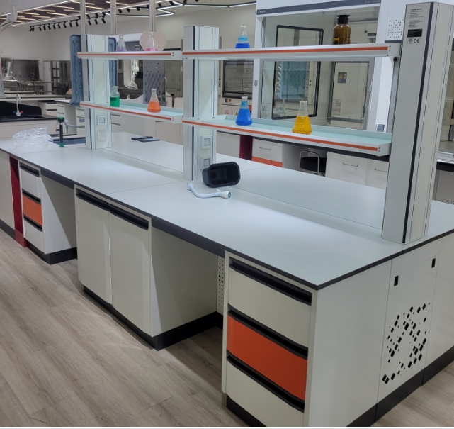 Chemical-resistant bench with epoxy worktop