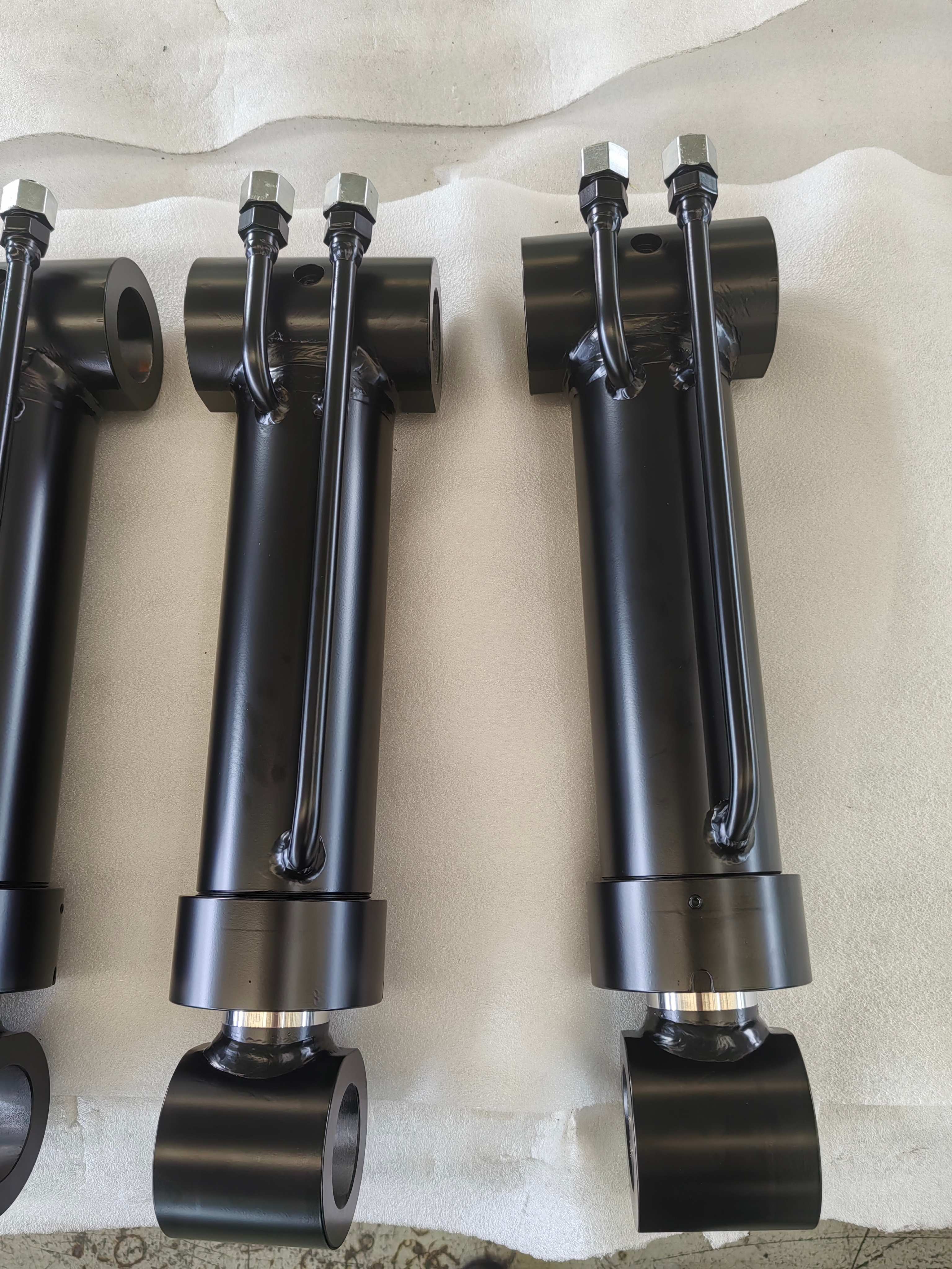 apex-scrap-handling-hydraulic-cylinder