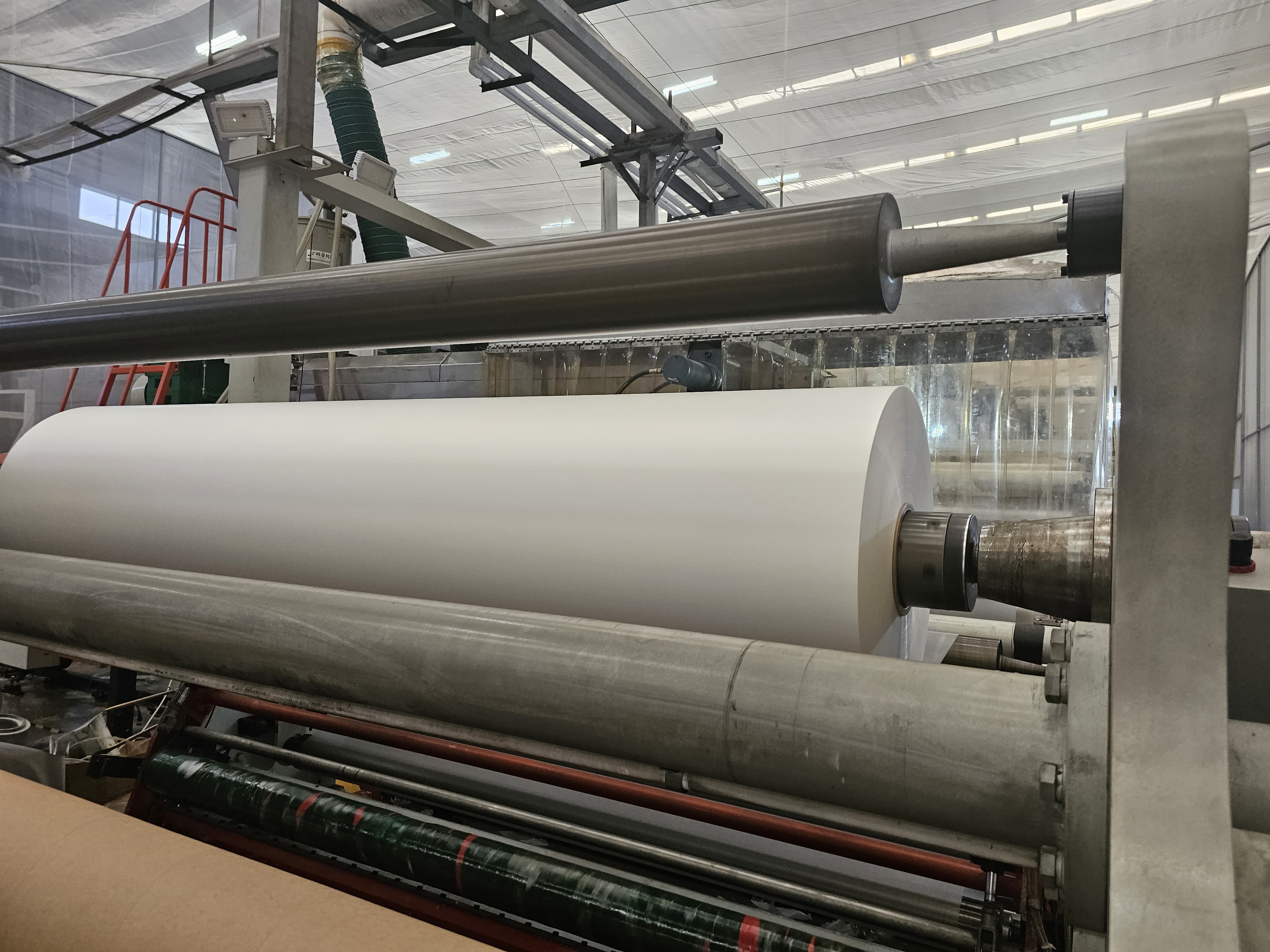 High-whiteness BOPP thermal lamination film production line