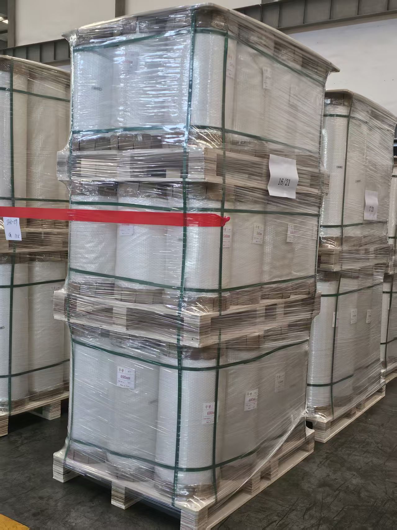 BOPP matte wet lamination film rolls prepared for export shipment to distributors