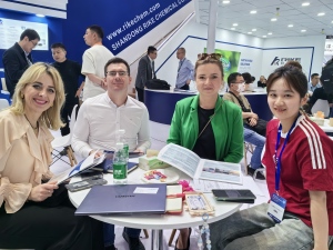 Leading international semiconductor material company (photoresist formulation developer)
Display panel manufacturer (OLED material supplier)
Leading domestic chip manufacturer (foundry)
European fine chemical trader (electronic chemicals distribution)