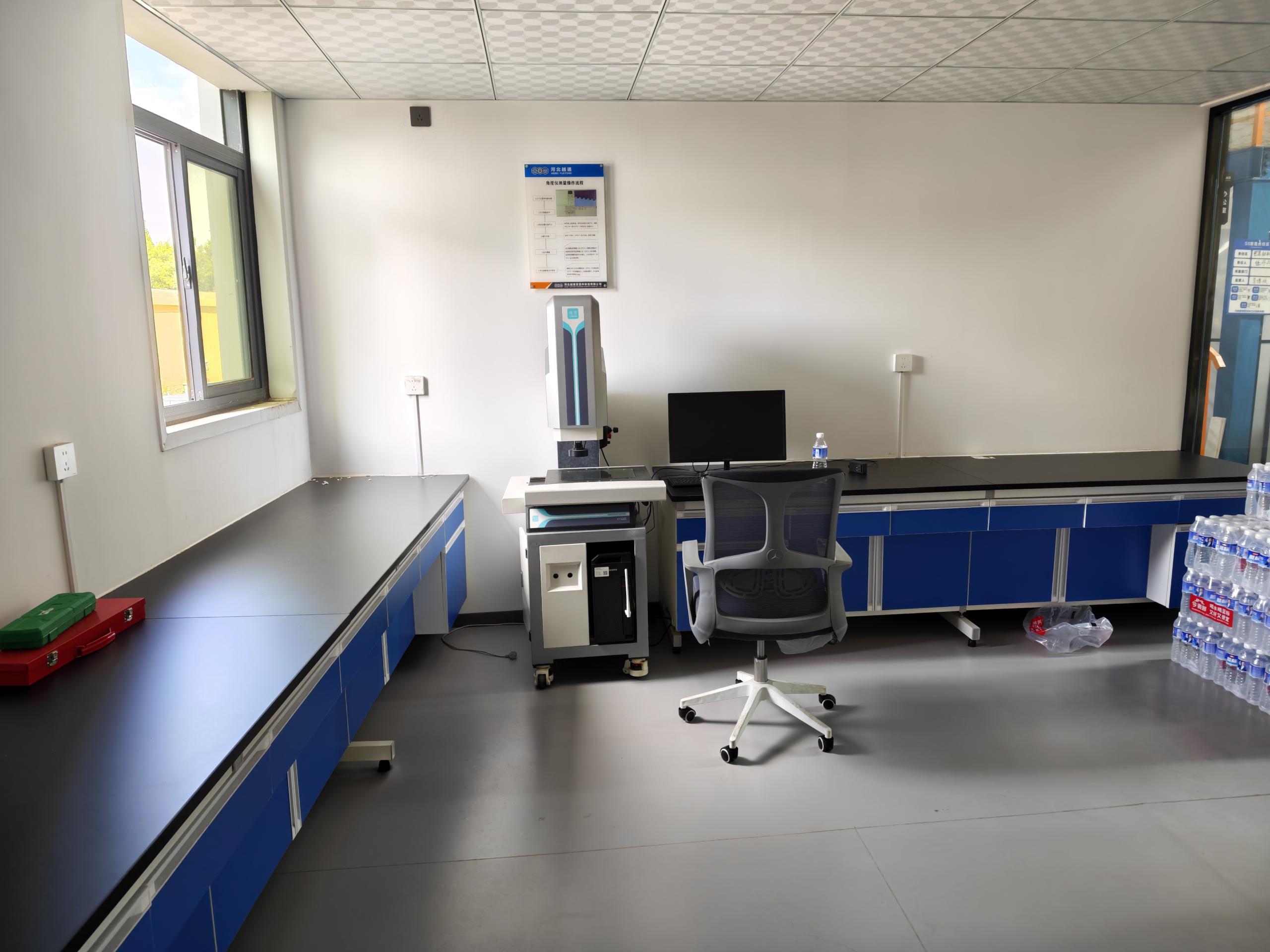 Automatic video measuring system used for dimensional verification of carbon steel hex bolts